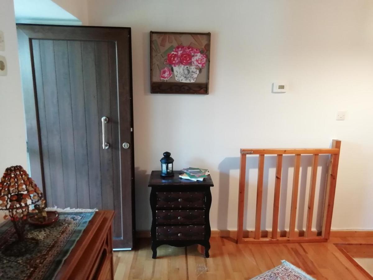 Kalívia Cosy Lake House, Μια Ανάσα Πριν Τη Λίμνη מראה חיצוני תמונה