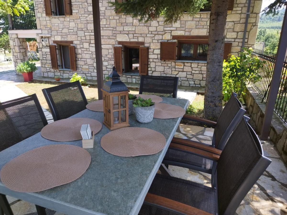 Kalívia Cosy Lake House, Μια Ανάσα Πριν Τη Λίμνη מראה חיצוני תמונה